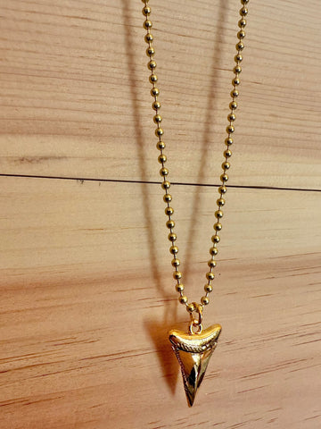 GOLD SHARK TOOTH NECKLACE