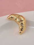 CROISSANT BROOCH PIN